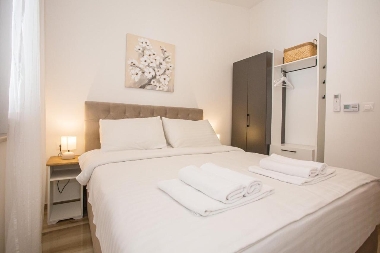 Holiday Home Camellia Porec Luaran gambar
